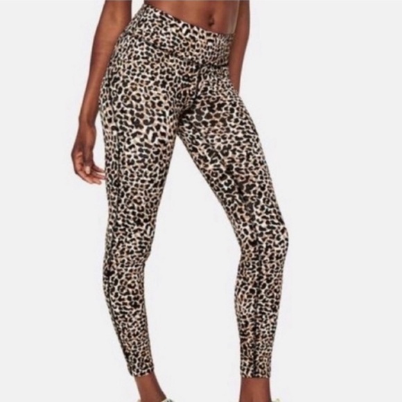 Outdoor Voices Pants - Outdoor Voices Leopard Flex Leggings 25" Size Small